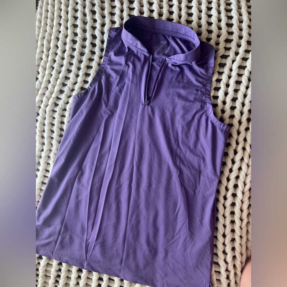 Purple golf tank